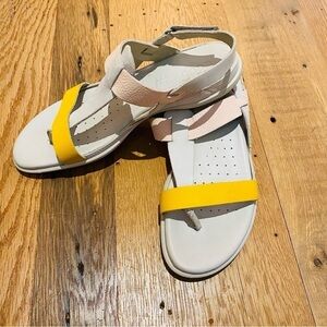 ECCO Flash T Strap Thong Sandal Merigold/Gravel/Rose Full Grain nubuck leather 9